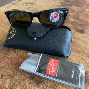Ray Ban New Wayfarer Sunglasses